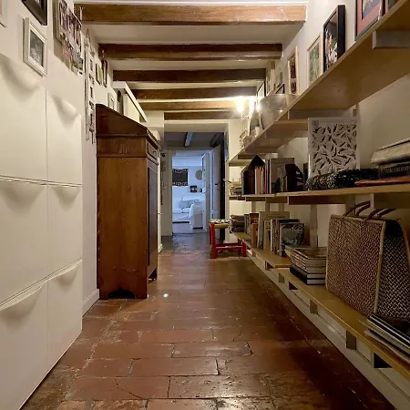 Fascinating Hideaway In A Physicist's Como