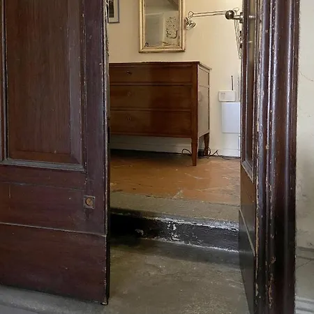 Fascinating Hideaway In A Physicist's Como