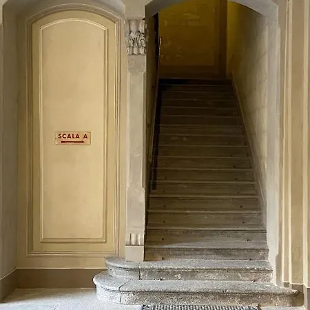 Apartment Fascinating Hideaway In A Physicist's Como