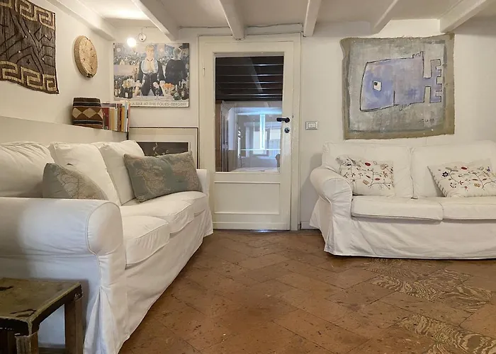 Fascinating Hideaway In A Physicist's