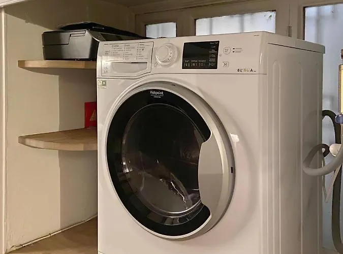 아파트 Fascinating Hideaway In A Physicist's 코모