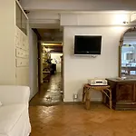 Apartment Fascinating Hideaway In A Physicist's Como