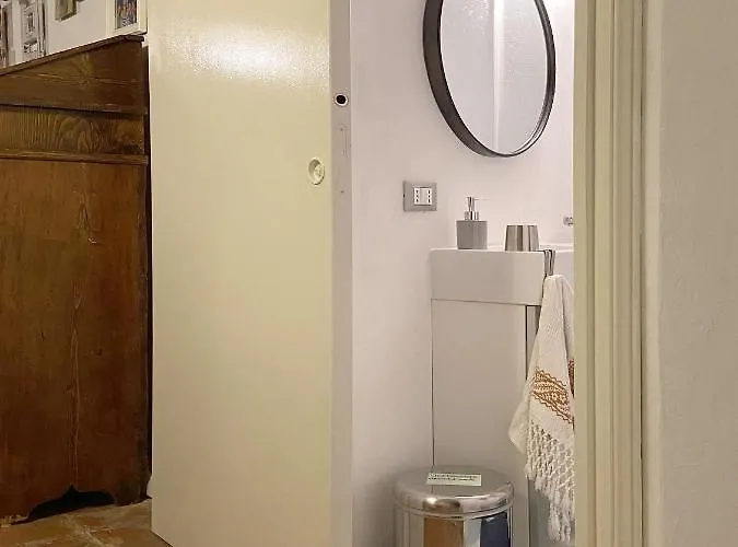 Lägenhet Fascinating Hideaway In A Physicist's