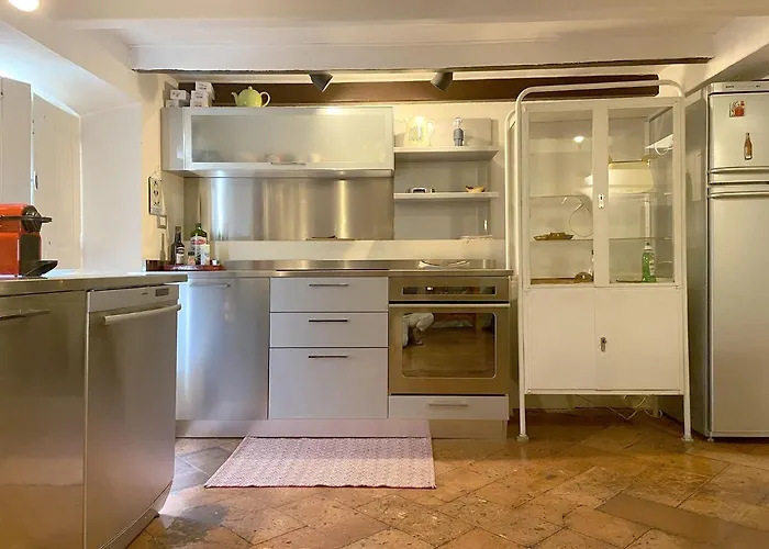 Fascinating Hideaway In A Physicist's